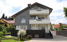 Dalma Pro Apartments - Cozy Studio & Spacious One-Bedroom Apartment - Self Check-In